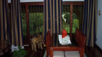 Excelente casa em Condominio fechado