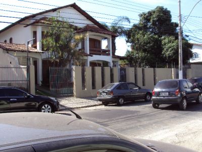 VILA VELHA JR VENDE CASARÃO COMERCIAL E RESIDENCIAL ref. C/0018