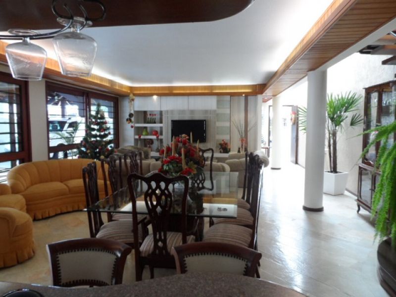 Bela Casa Duplex com piscina em Canasvieiras - Floripa/SC