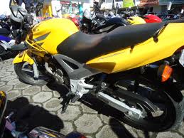 Twister linda de Garagem