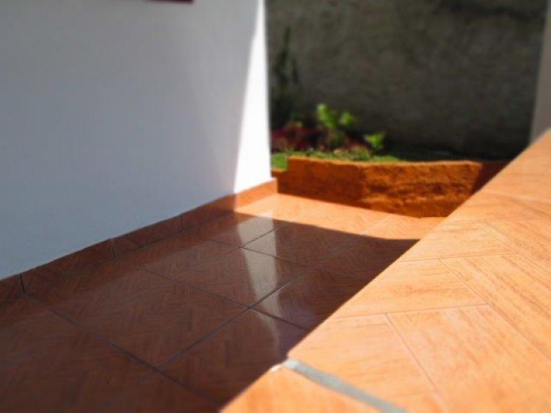 2 casas  - v. homero thon - (315m2) -bom p/construtor ou renda  - terreno plano