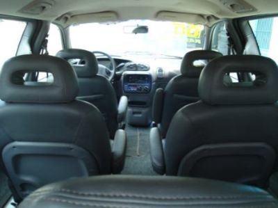 CHRYSLER CARAVAN 2000 7 LUGARES-TROCO