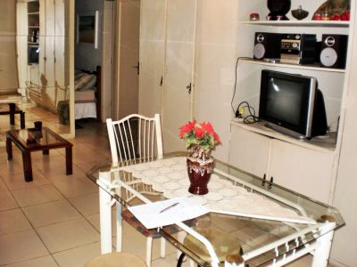 COPACABANA IMOVEIS POR TEMPORADA - QUARTO E SALA, AR, MAQ. DE LAVAR, INTERNT(OPCIONAL)