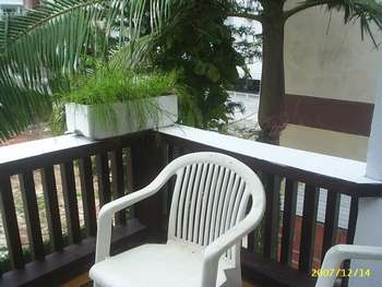 NO GUARUJÁ REGIÃO DA BRUNELLA - PREDIO 3 ANDARES