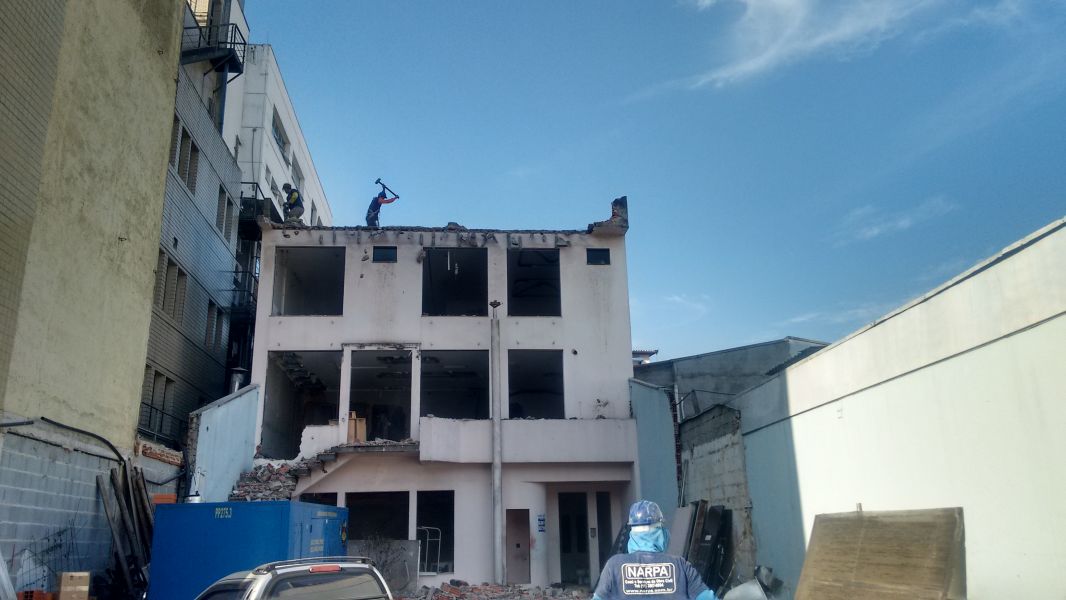 Campinas demolidora vieira  1998884-8240