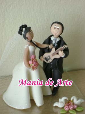 Noivos personalizados em biscuit