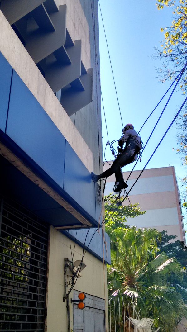 Pintura de fachada com Rapel balancinho cadeirinha rj rio de janeiro WHATSAPP 991743548