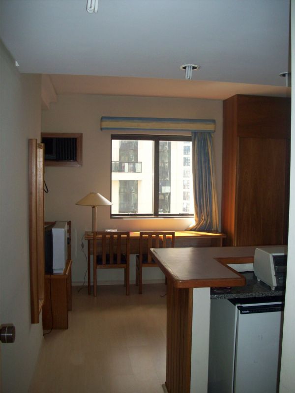 Apartamento com 1 suíte, 1 vaga na garagem, Moema - SP 