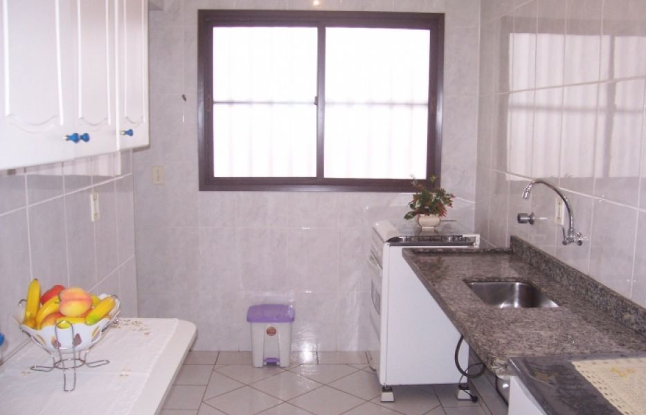 Cód. M001 1 dormitório frente ao mar c/ picina e salão de jogos