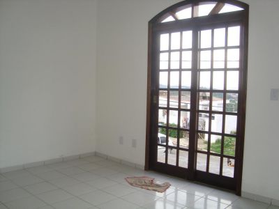 OPORTUNIDADE CASA TÉRREA