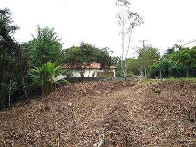 Terreno à venda em Angra dos Reis com vista para o mar