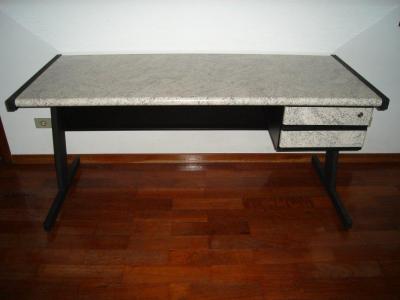 Vendo conjunto de móveis para escritório   