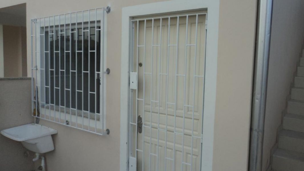 Aluga-se APARTAMENTO em São José - SC (Faculdade Anhanguera)