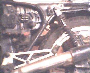 VENDO r$ 1500,00 ,1 CB 400 PRETA DESMONTADA COM MOTOR E 1 CHASSIS C/ DOC  DE CB 400,  TATUI SP