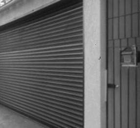 Sobrado Tríplex 2 Dorms 3 Banheiros 1 Suítes 1 Vaga Coberta 