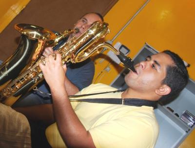 AULAS DE SAX, FLAUTA, CLARINETE E GAITA  NA ZONA NORTE É NA TODOS TONS
