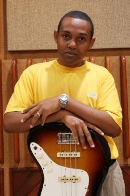 AULAS DE CONTRABAIXO NA ZONA NORTE É NA TODOS TONS