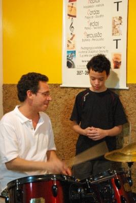 AULAS DE MÚSICA NA ZONA NORTE É NA TODOS TONS 