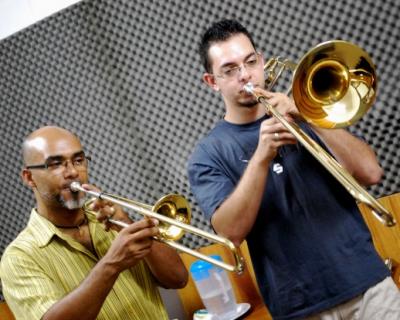 AULAS DE TROMPETE  E TROMBONE  NA ZONA NORTE É NA TODOS TONS