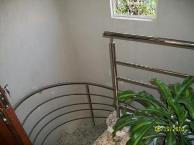 Empreza especializada na fabricaçao de guarda corpo inox, corrimao,mesas em aço 3o4.