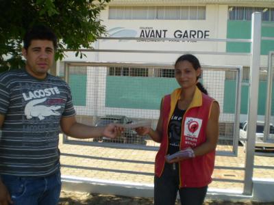 PANFLETAGEM EM CUIABÁ E V. GRANDE É COM A UNO!!