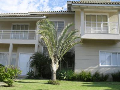 Linda casa em condominio na lagoa da conceição