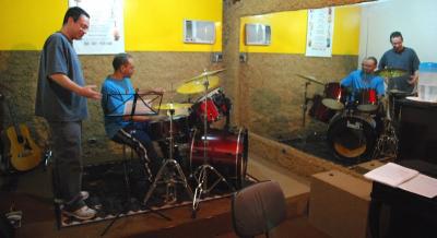 AULAS DE BATERIA &amp; PERCUSSÃO NA ZONA NORTE