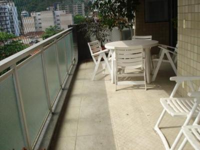 TIJUCA RJ VARANDÃO 20M2 SALÃO 50M2 4QTOS 2STS LAVBO 3VGS ESCRITURA.