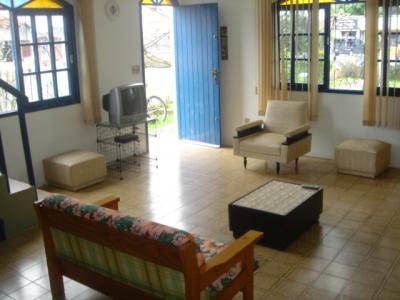 5 cuartos, 2 em suite, 100 mts da praia Bonita casa vendo  