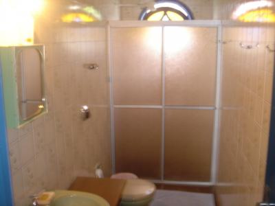 5 cuartos, 2 em suite, 100 mts da praia Bonita casa vendo  