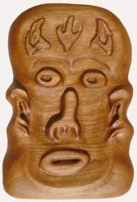 Entalhe, escultura e placas em madeira