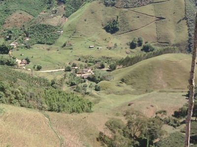 Vendemos Ótimo Terreno com em Vargem Alta com 6 nascentes de água doce.