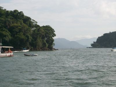 Casa grande em Cbo frio..