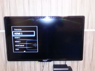 TV 42 Full HD Phillips