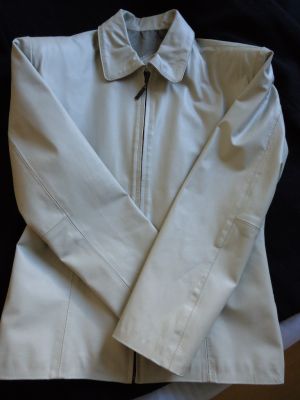 Casaco de Couro Legítimo - Tam. M