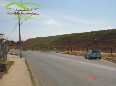 Área Localizada na Via Expressa em Contagem