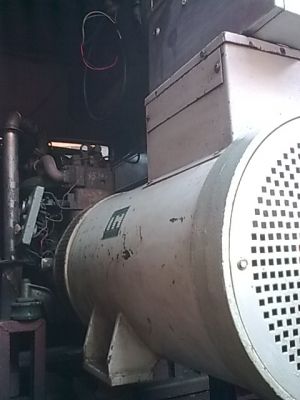 CAMINHAO TRIO ELETRICO