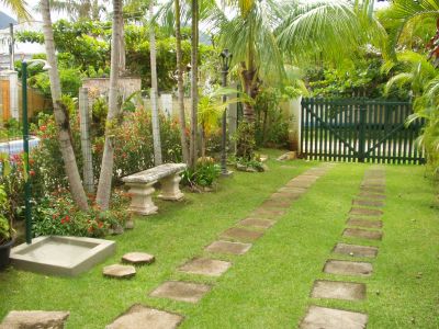 CARAGUATATUBA/CASA COM PISCINA/ TEMPORADA