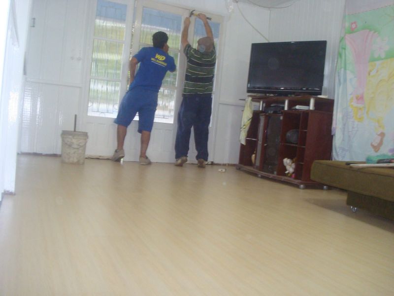 Piso laminado com garantia de 10 e 15 anos 