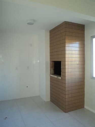 Ed. Ravelli-bairro Centro (próx. ao mercado Althoff).