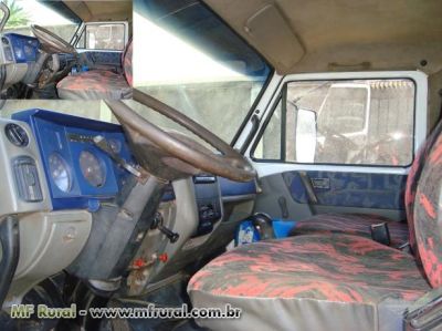 VW 13180 4X2 ano 2001 toco caçamba