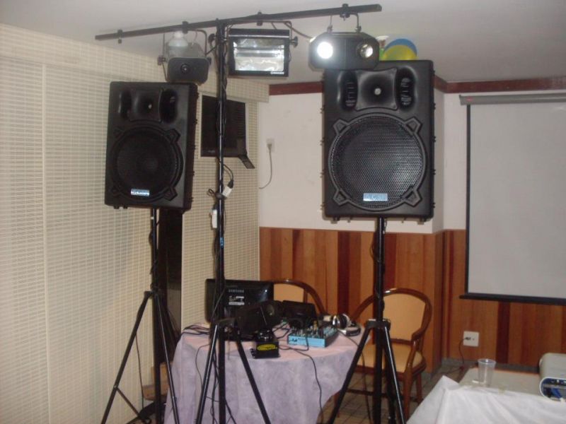 Victor dias som e iluminação