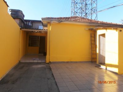 Casa na Vila Ema