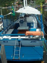 escuna  30 passageiros  e  1 tripulante