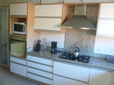 Lindo duplex 04 suítes.