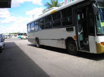 TRANSPORTES E LOCAÇÕES DE CAMINHÕES