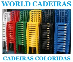 MESAS E CADEIRAS DE PLÁSTICO