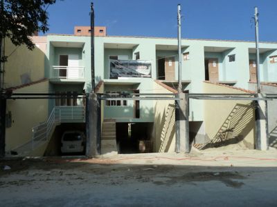 VENDE-SE SOBRADOS GRANDES NA CIDADE LÍDER- ZONA LESTE