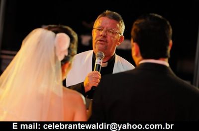 CELEBRANTE DE CASAMENTOS
