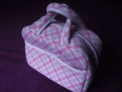 NECESSAIRE E PANTUFAS